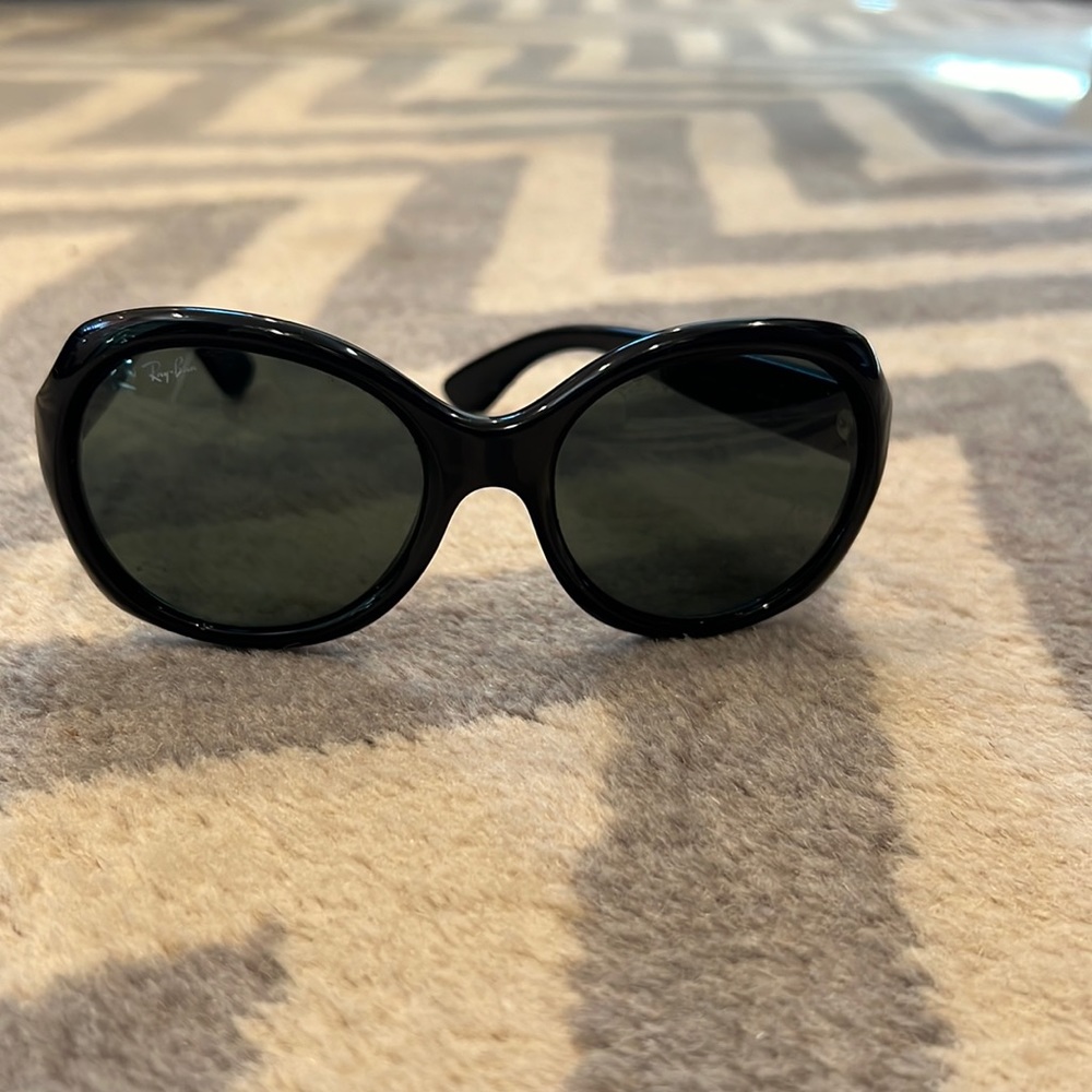 Rayban glasses.